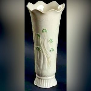 Belleek Woodland Vase